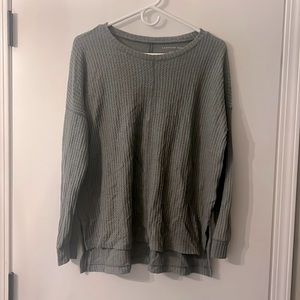 American Eagle lightweight sweater
